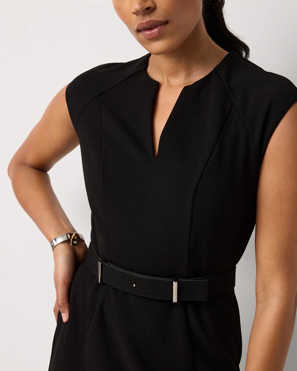 WHBM_SS20Notched20V-Nk20Sheath_570406158_BLK000001_OF_ALT202.jpeg