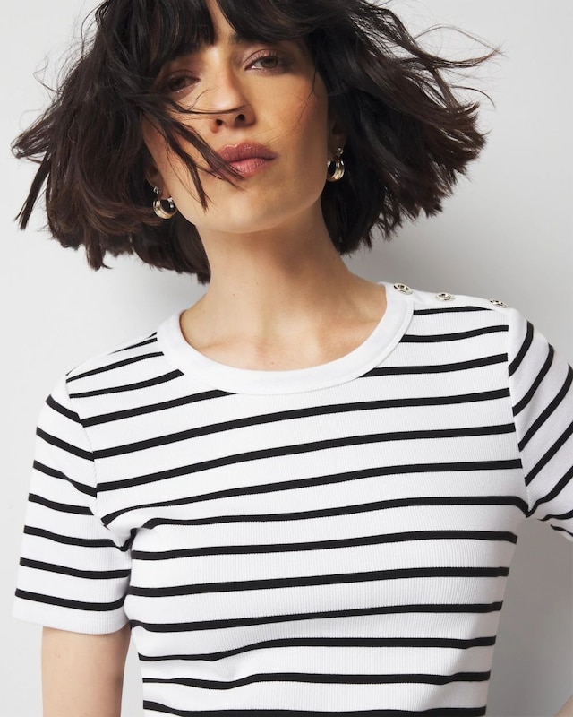 WHBM_SS_20Button_20Shoulder_20Tee_570374272_WHT006319_OF_ALT_202.jpeg