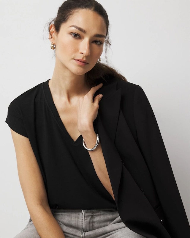 WHBM_SS_20Power_20Tee_570317989_BLK000001_OF_MAIN.jpeg