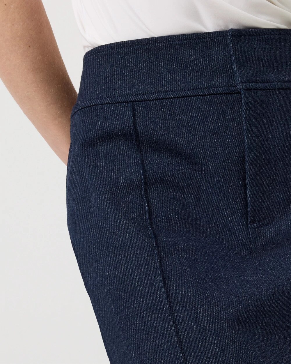 WHBM_Tailored20Mini_570409637_BLU006648_OF_ALT202.jpeg