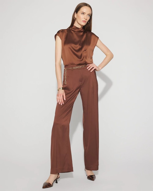 WHBM_Textured_20Pleated_20Wide_20Leg_570394359_BRN007072_OF_MAIN.jpeg