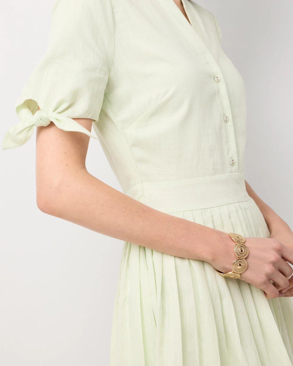WHBM_Tie20Slv20Pleated20Midi_570407256_GRN007391_OF_ALT202.jpeg