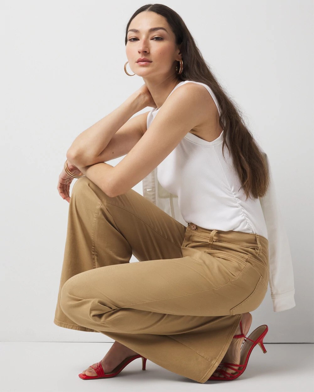 WHBM_WHBMFORME20Rib20Ruched20Tank_570384867_WHT000100_OF_ALT201.jpeg
