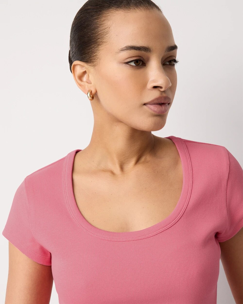 WHBM_WHBMFORME20Rib20SS20Scoop_570405891_RED000990_OF_ALT202.jpeg