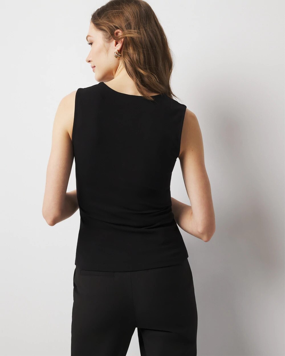 WHBM_WHBMFORME20Scoop20Nk20Shell_570386765_BLK000001_OF_ALT203.jpeg