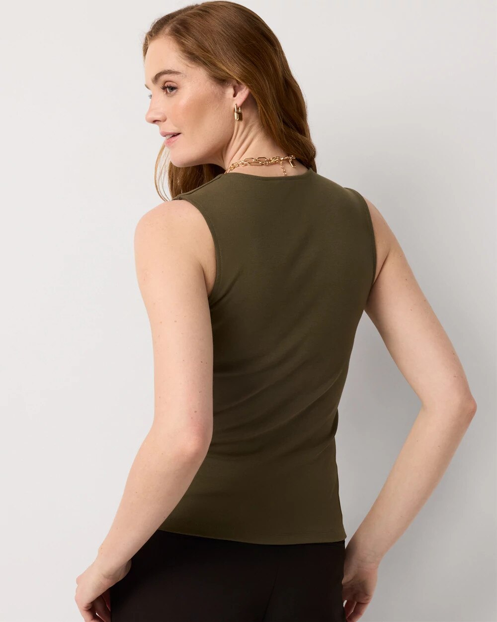 WHBM_WHBMFORME20Scoop20Nk20Shell_570405358_GRN007271_OF_ALT203.jpeg