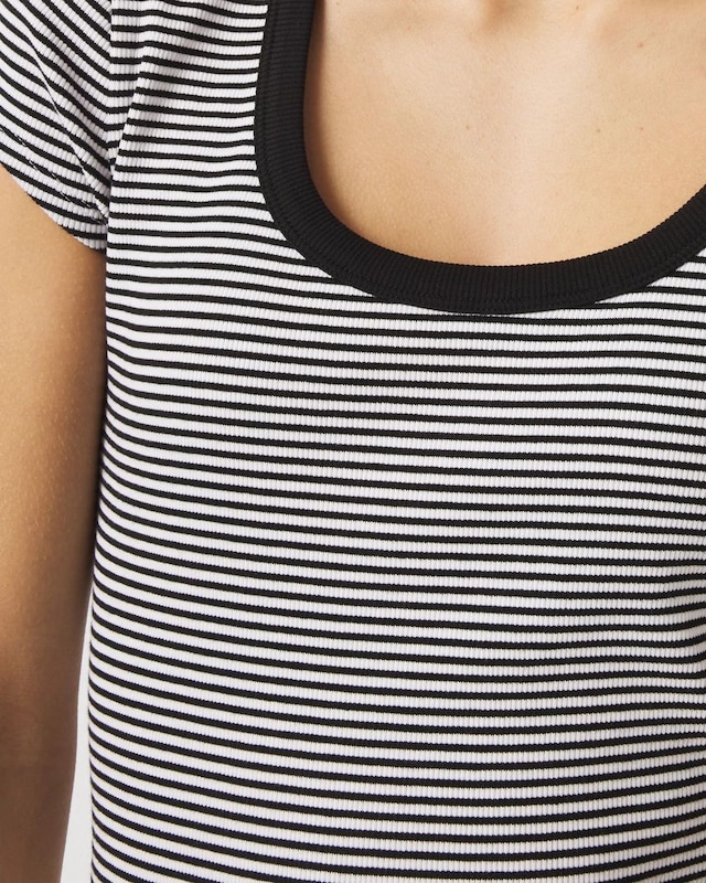 WHBM_WHBMFORME_20Rib_20SS_20Scoop_570388134_WHT006787_OF_ALT_202.jpeg