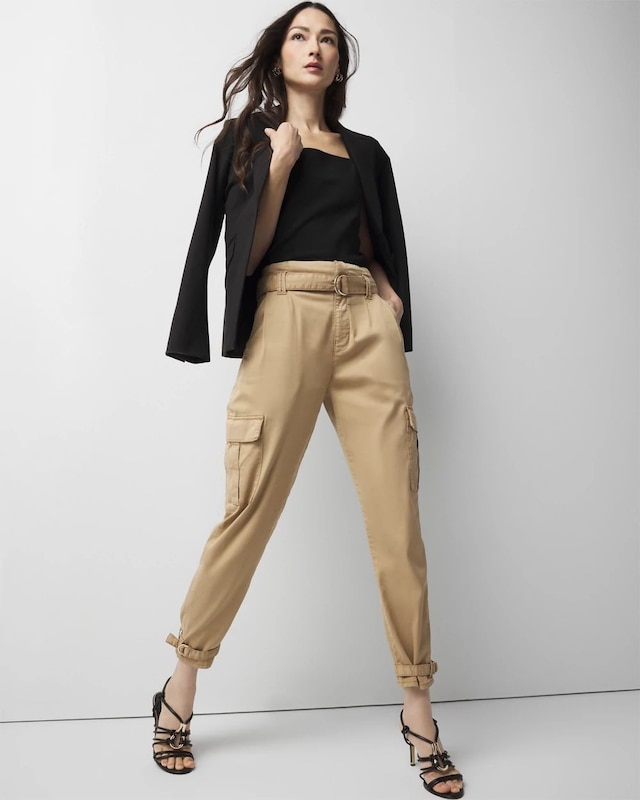 WHBM_WHBMFORME_20Swtr_20Halter_20Top_570383466_BLK000001_OF_ALT_201.jpeg