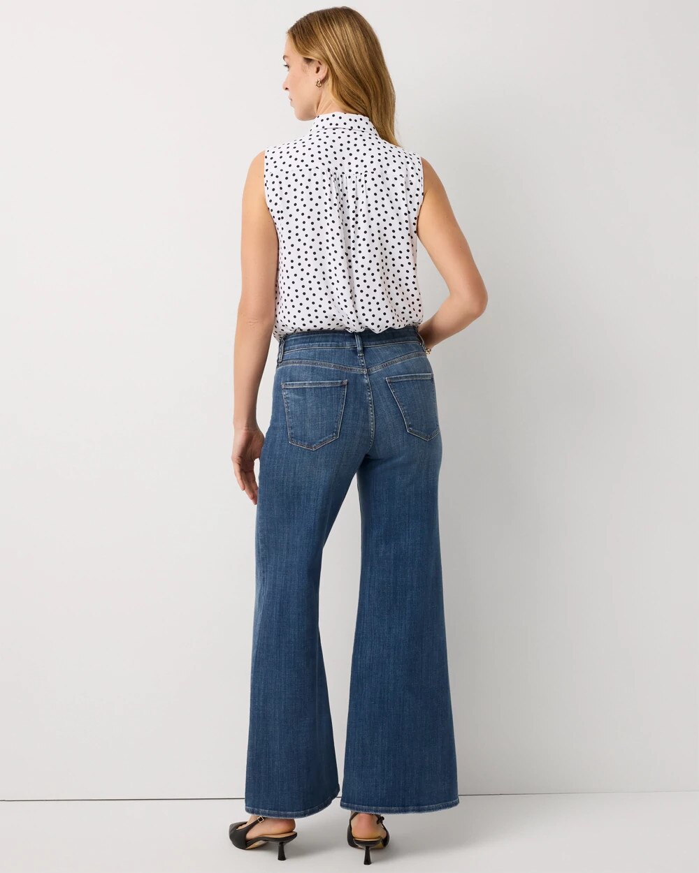 WHBM_Wide20Leg20520Pocket_570382182_BLU006653_OF_ALT201.jpeg