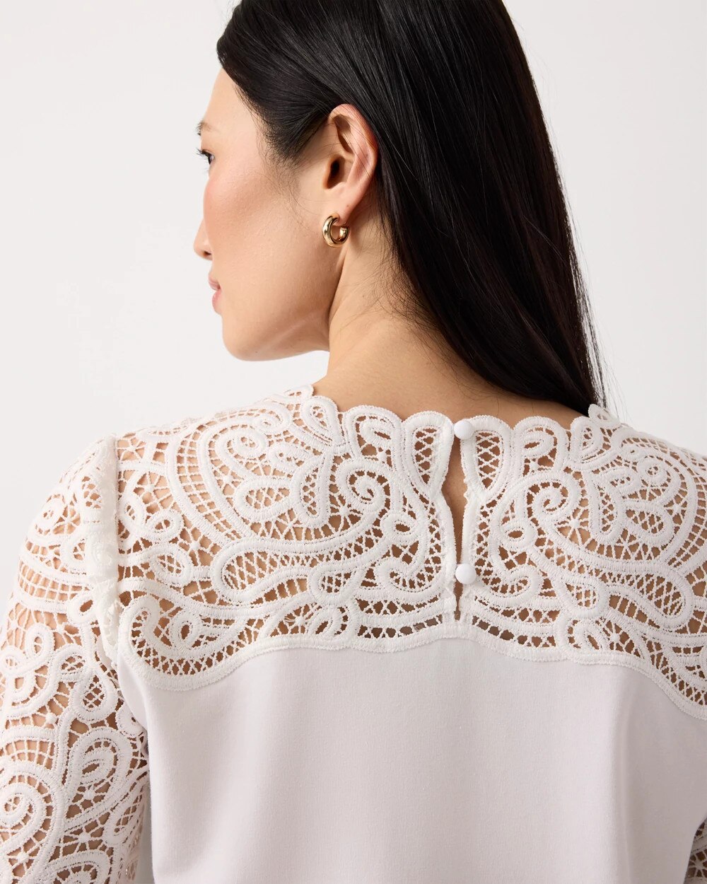 WHBM_Woven20Scallop20Lace20SS20Top_570408085_WHT000100_OF_ALT202.jpeg